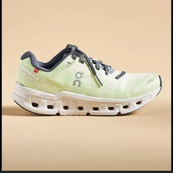 On Running Shoes - New On Running Cloudgo Color Lime Athletic Shoes Size 9.5